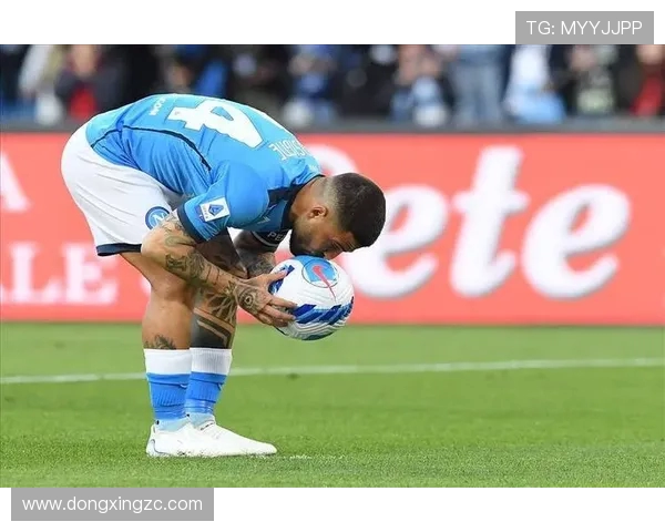 库尔图瓦回应拉波尔塔言论强调球队从未依赖裁判的支持与照顾